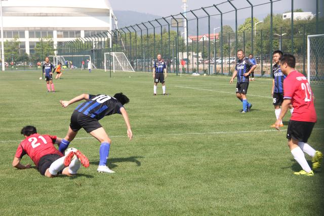 首钢全员通过体测 朱彦西和田宇翔因伤未参加